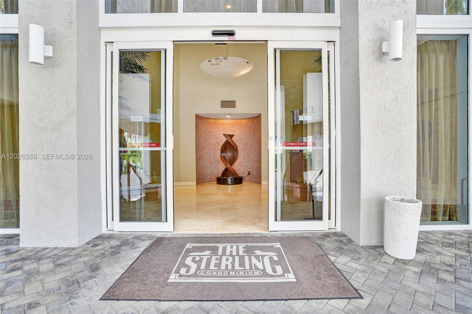 6767 Collins Ave # 408