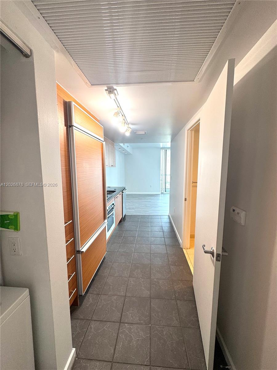 50 Biscayne Blvd # 3303