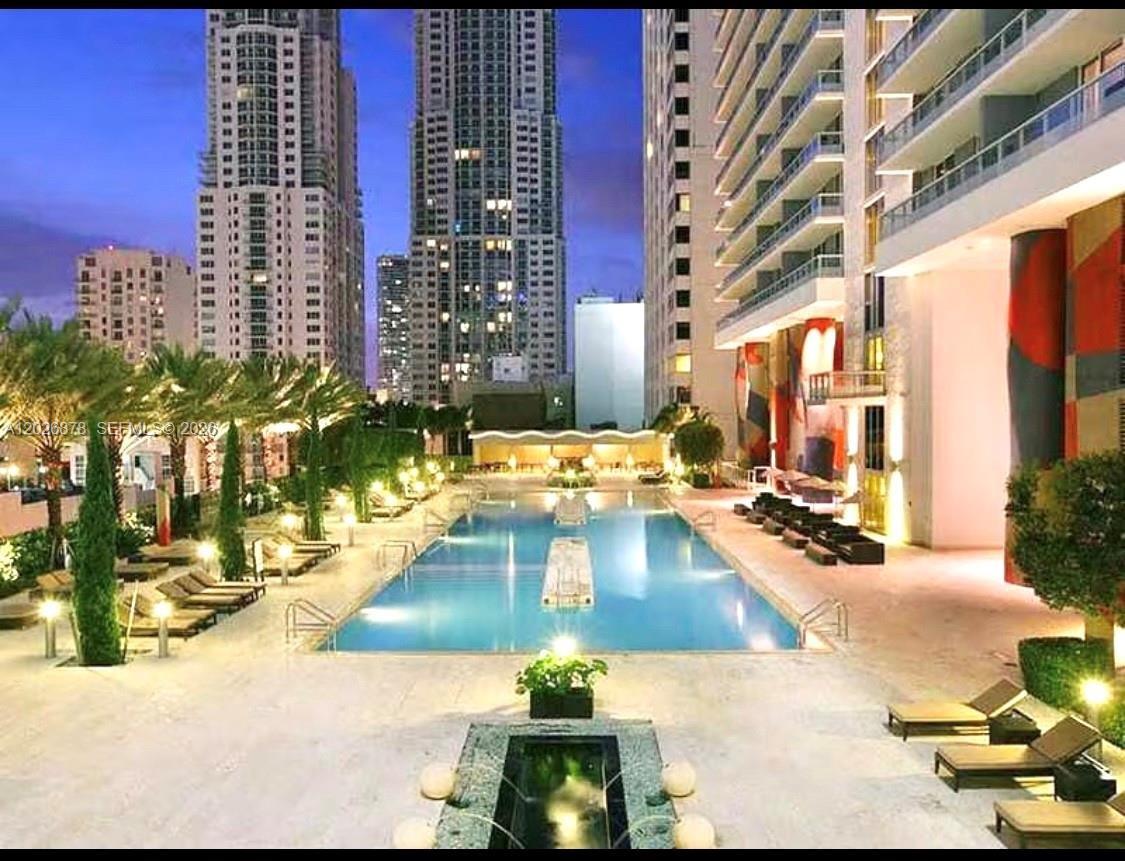 50 Biscayne Blvd # 3303