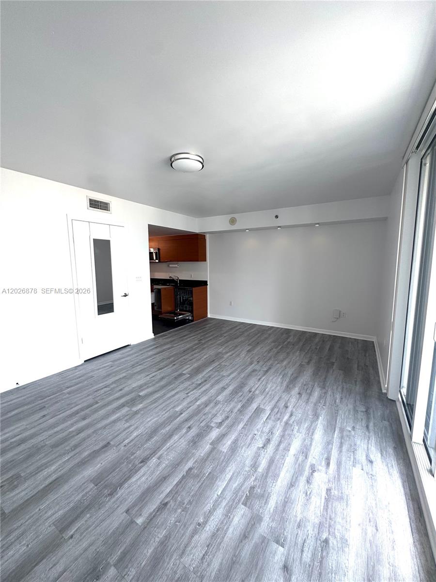 50 Biscayne Blvd # 3303