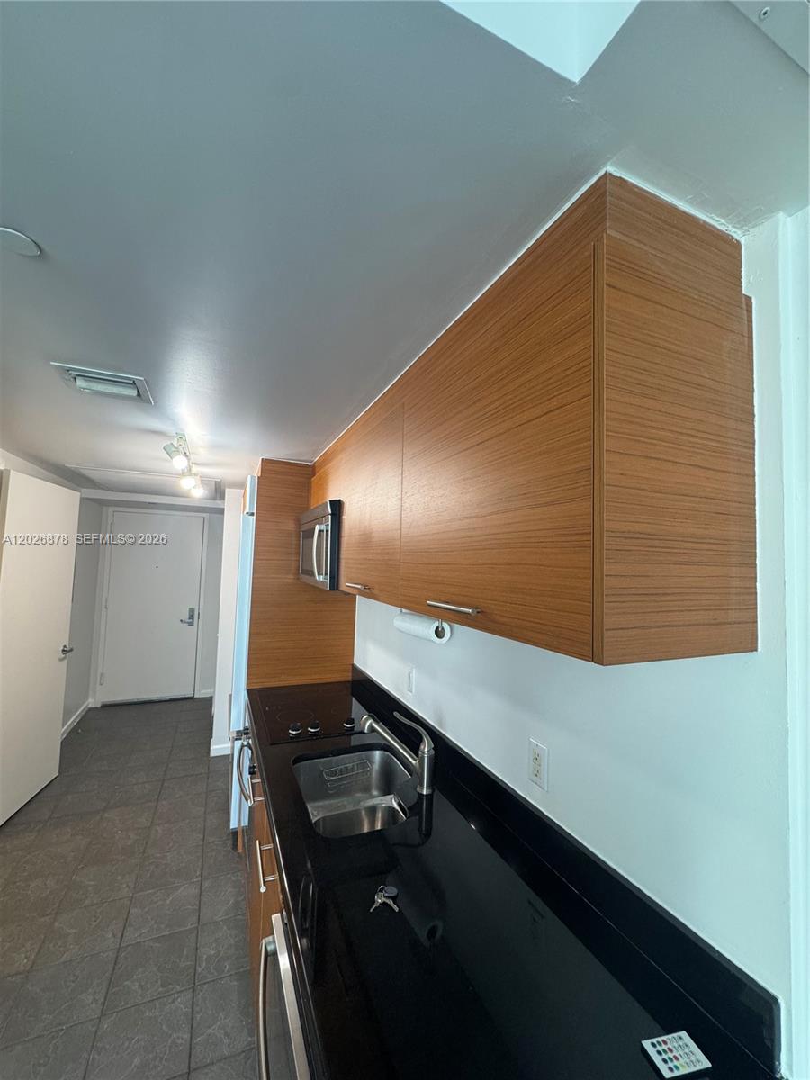 50 Biscayne Blvd # 3303