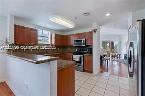 11002 NW 83rd St # 204