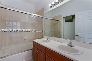 11002 NW 83rd St # 204