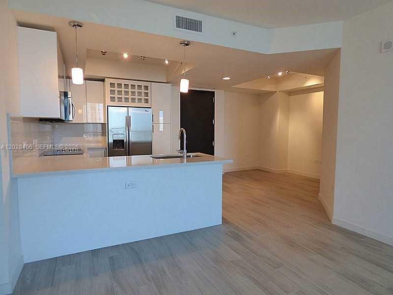999 SW 1 AVE # 1907