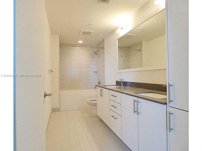 999 SW 1 AVE # 1907