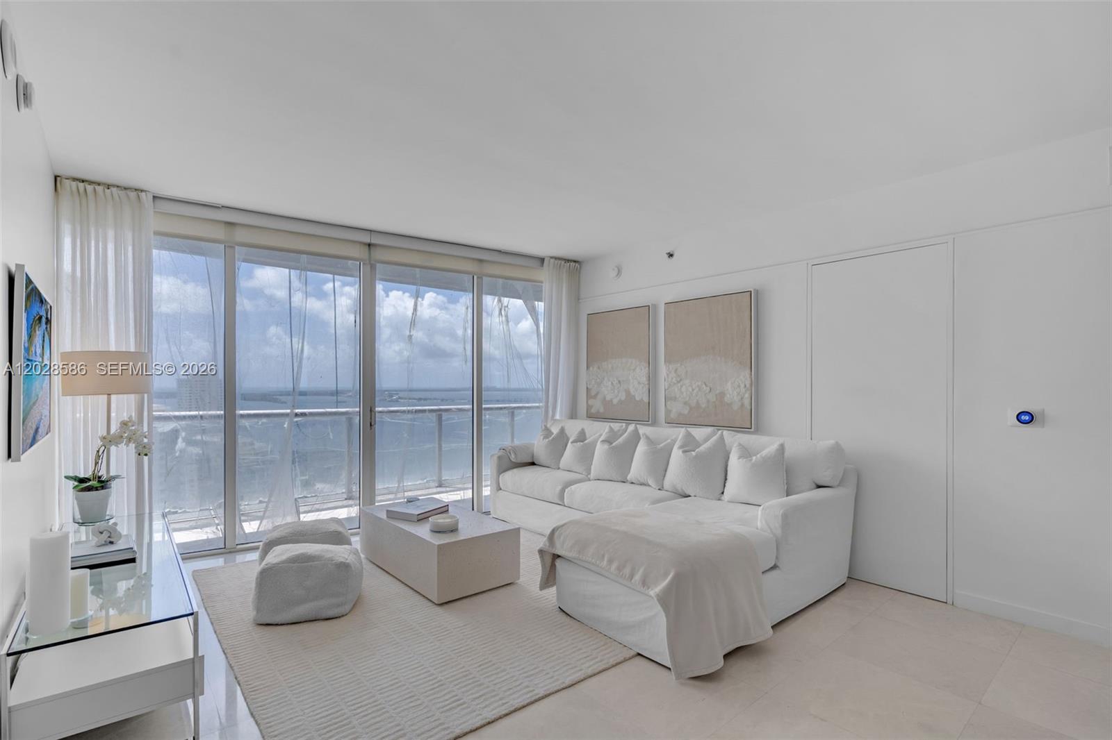 465 Brickell Ave # 2703