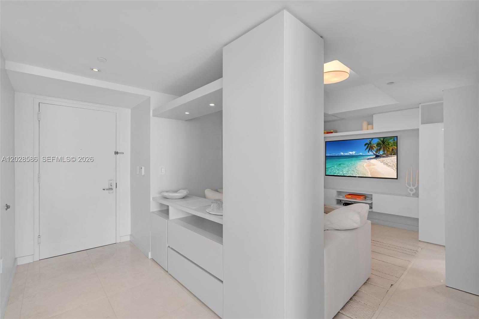 465 Brickell Ave # 2703
