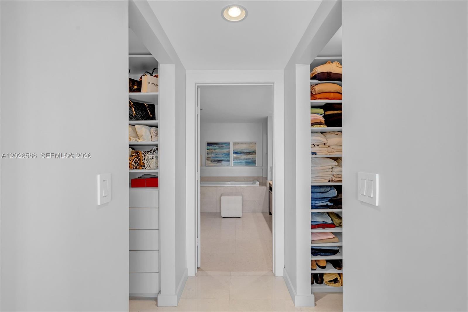 465 Brickell Ave # 2703
