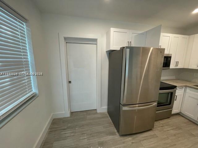 2048 NE 168th St # 3