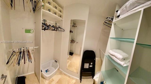 1060 Brickell Ave # 2003