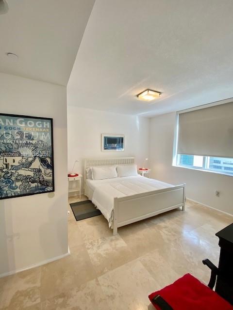1060 Brickell Ave # 2003