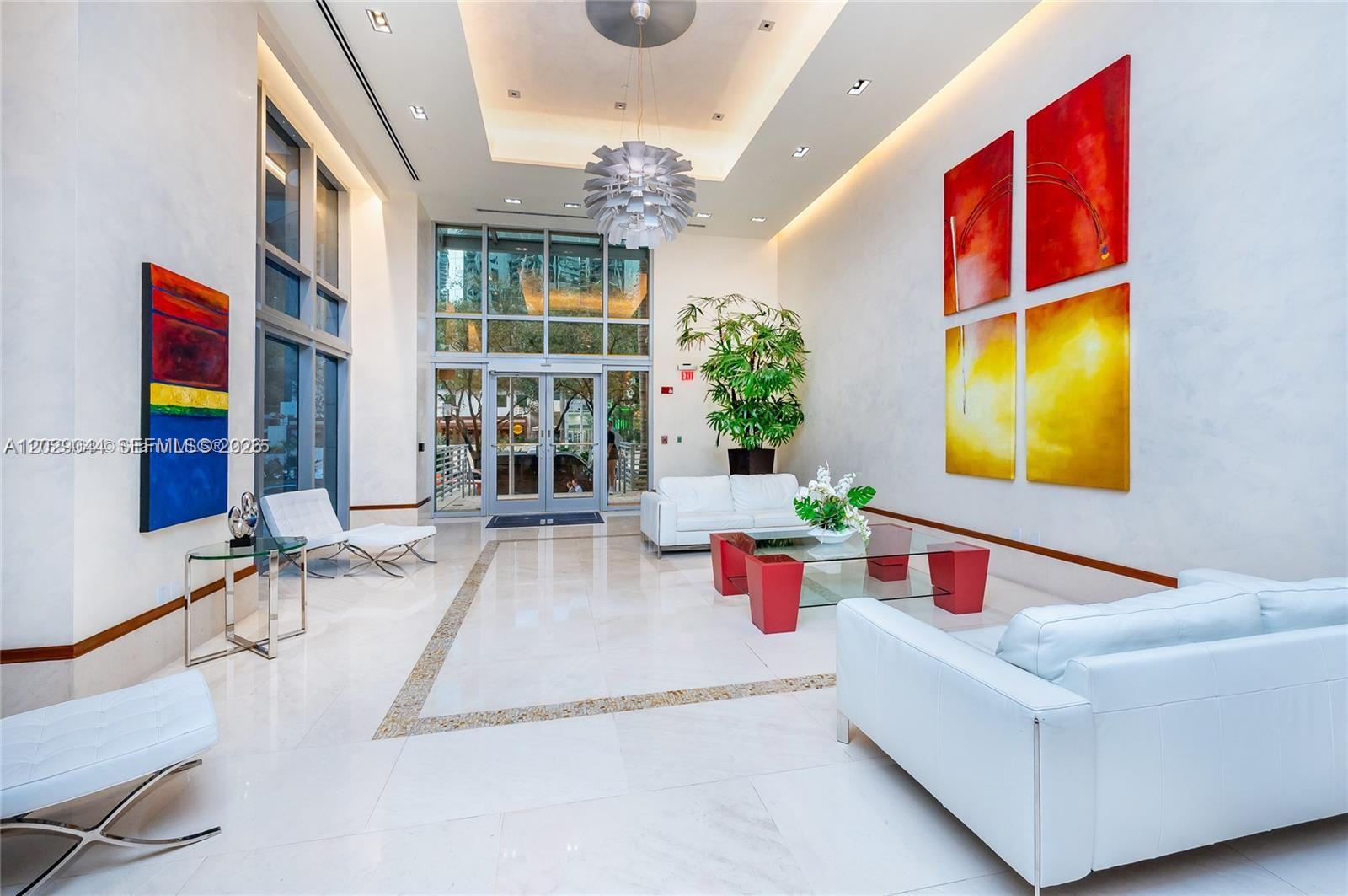 1060 Brickell Ave # 2003