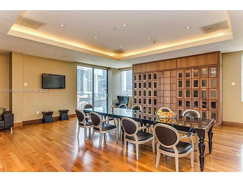 1060 Brickell Ave # 2003