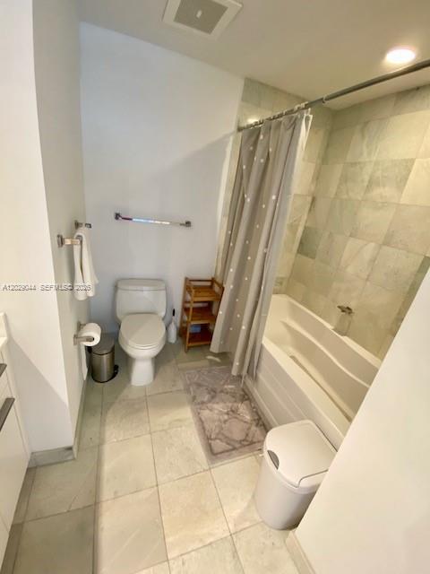 1060 Brickell Ave # 2003