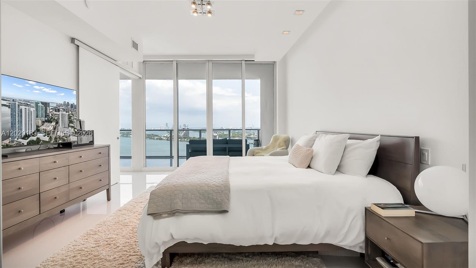 2020 N Bayshore Dr # 2603