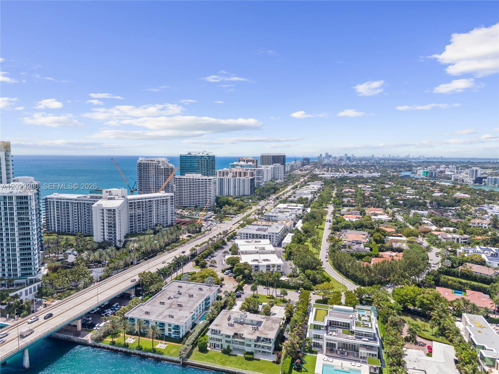 10295 Collins Ave # 1606