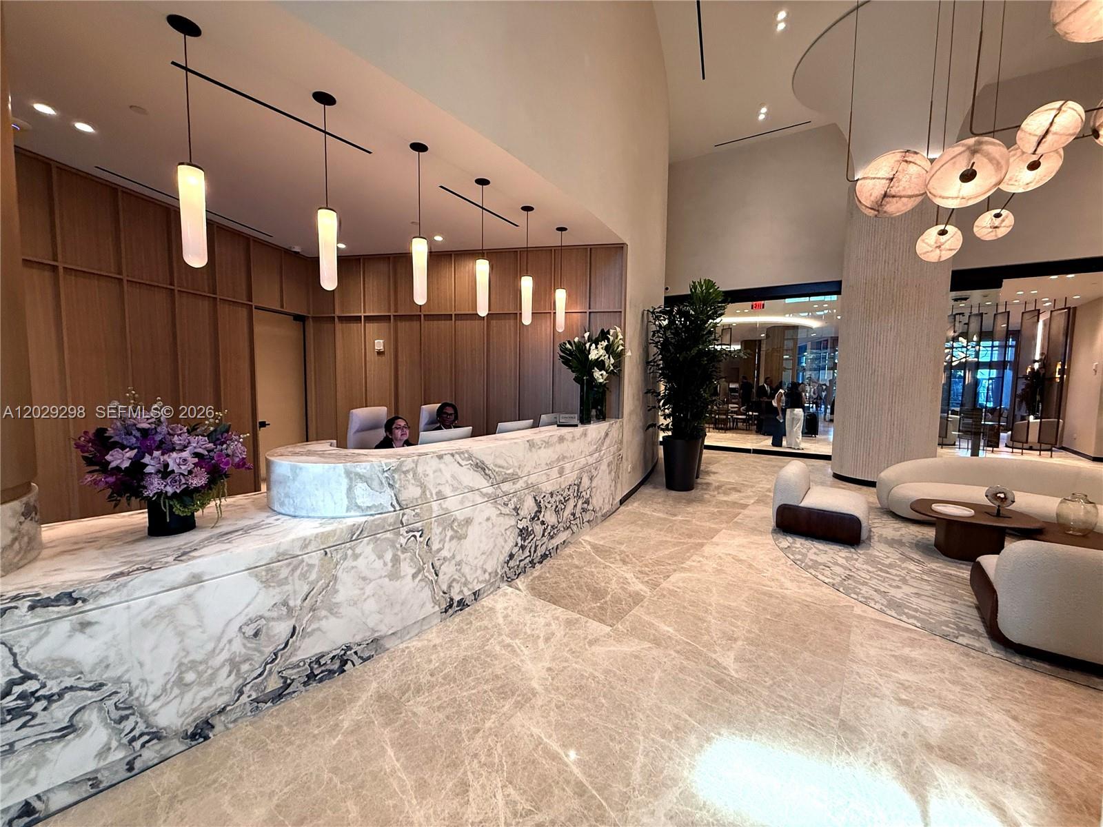 10295 Collins Ave # 1606