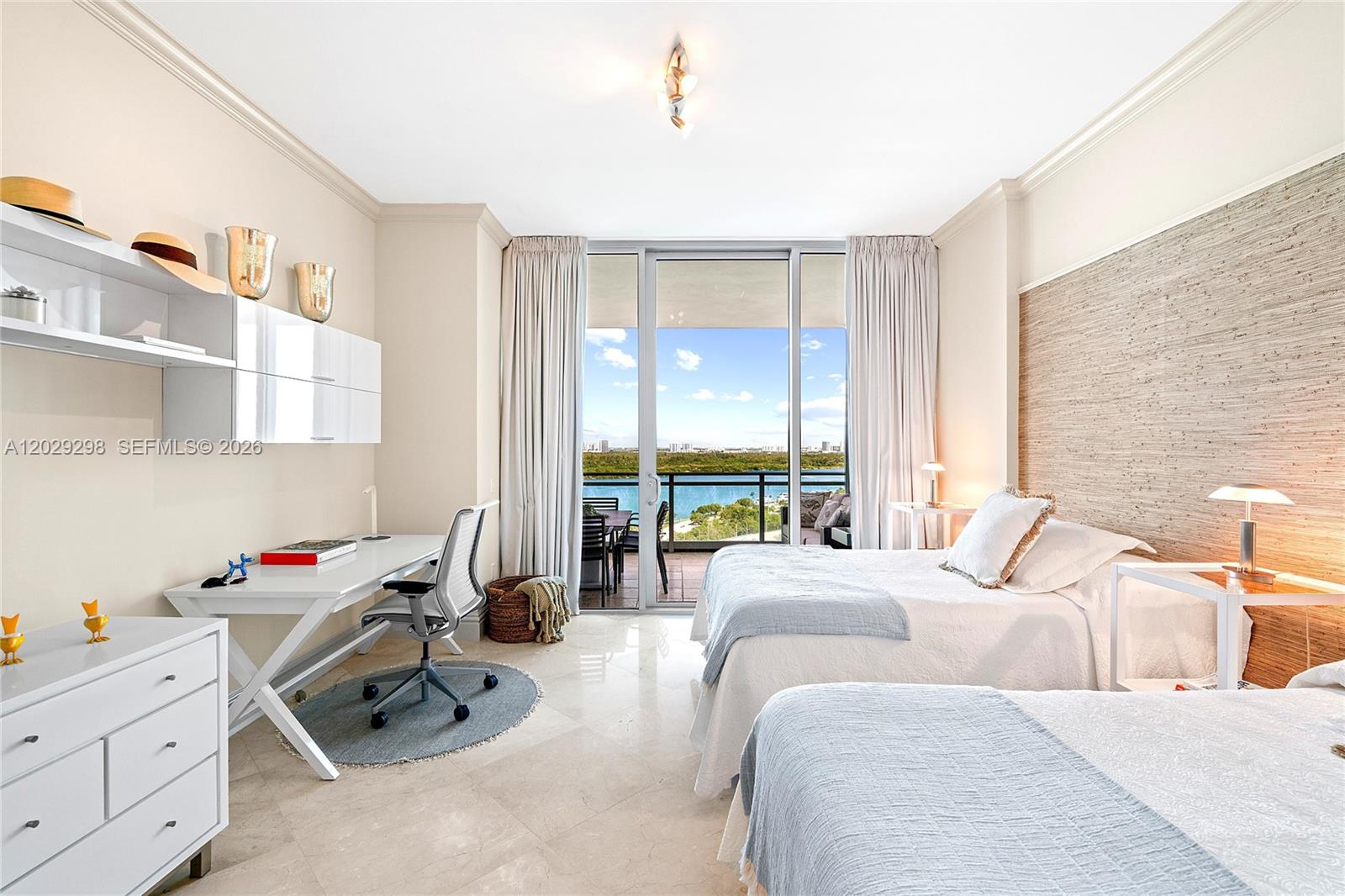 10295 Collins Ave # 1606