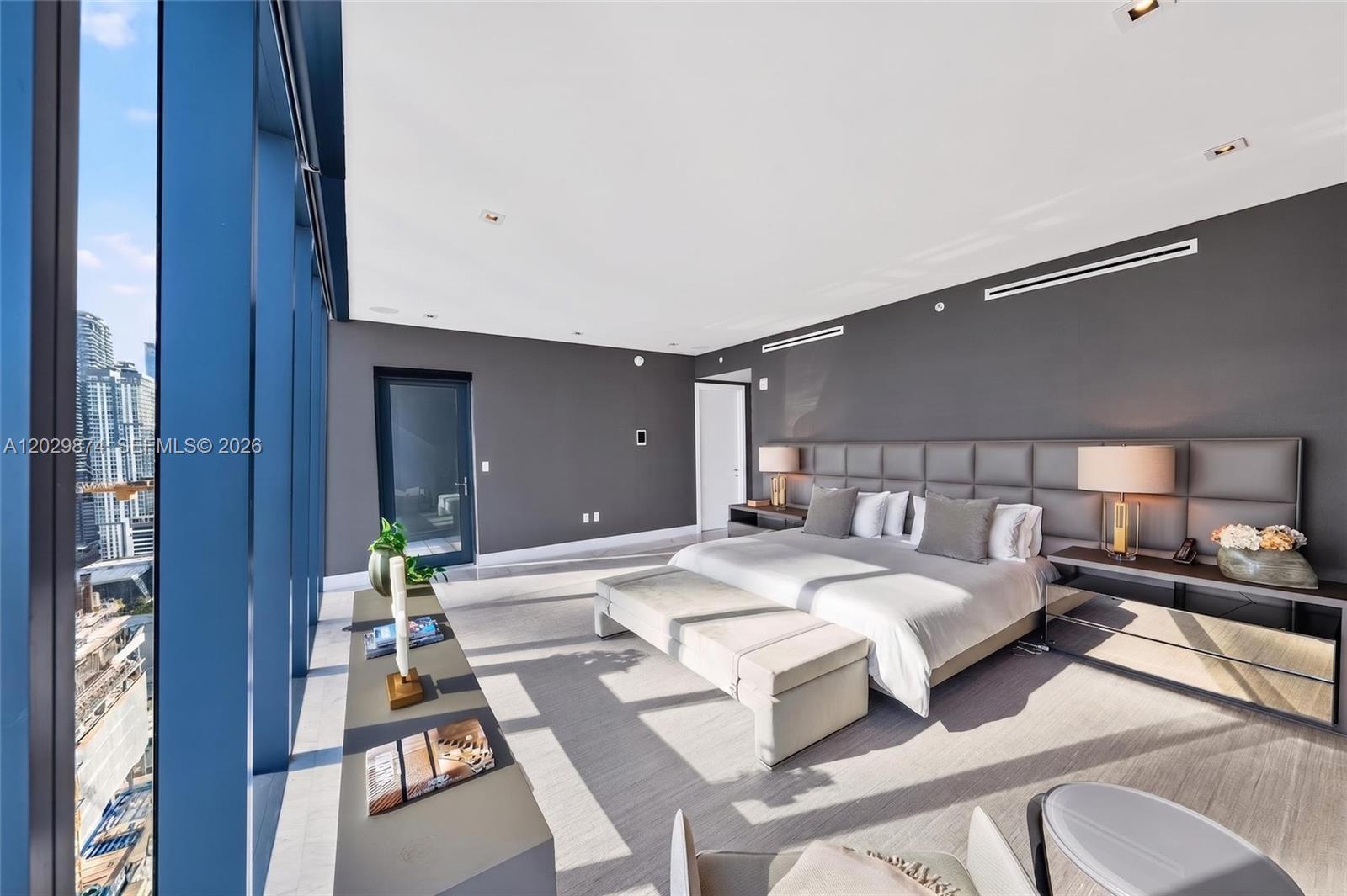 1451 Brickell Ave # 2901