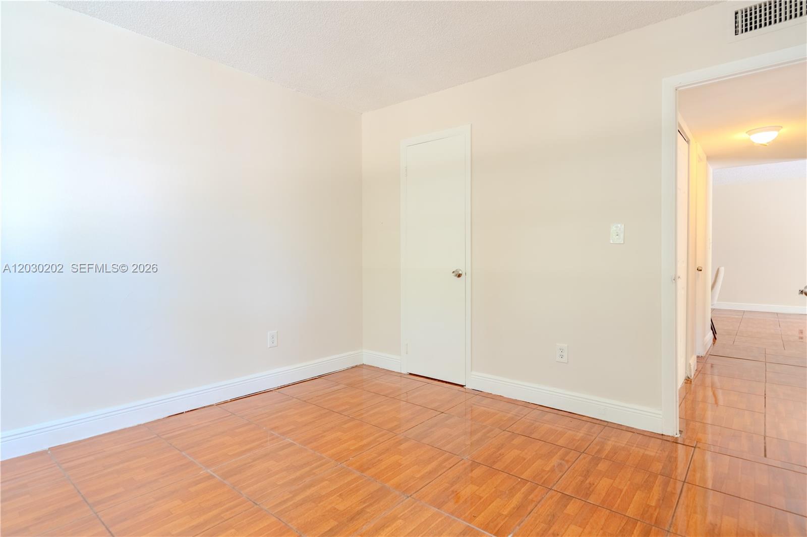 482 NW 165th St Rd # 201 Unit: A-201