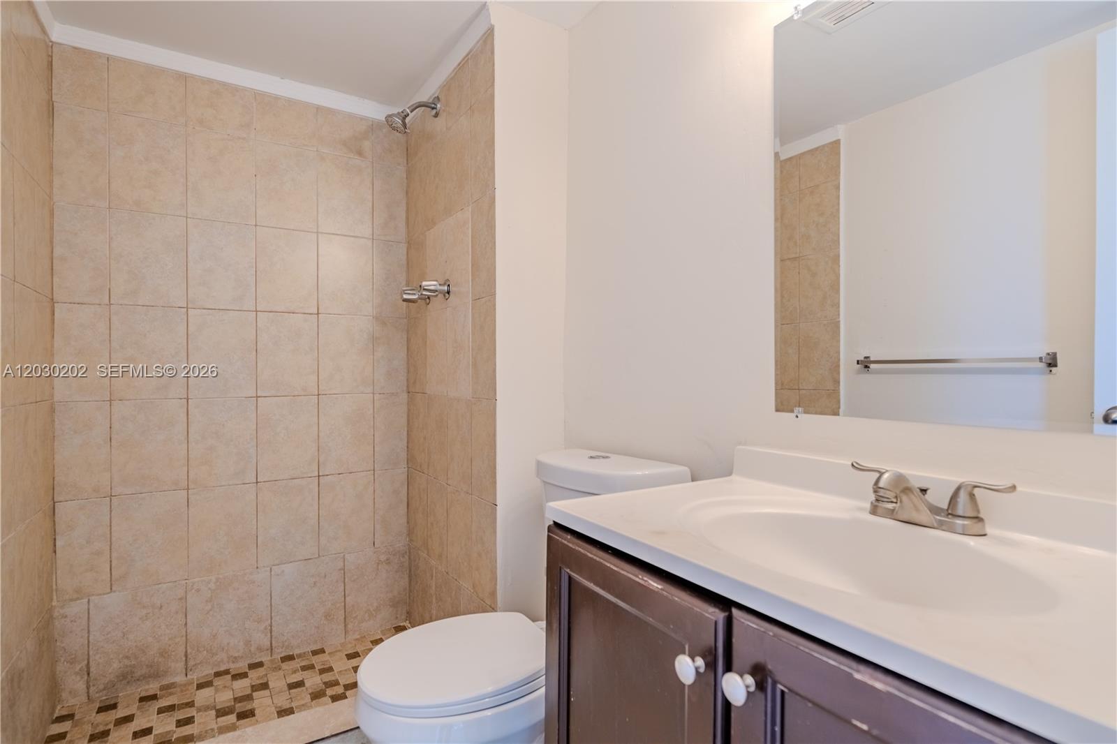 482 NW 165th St Rd # 201 Unit: A-201