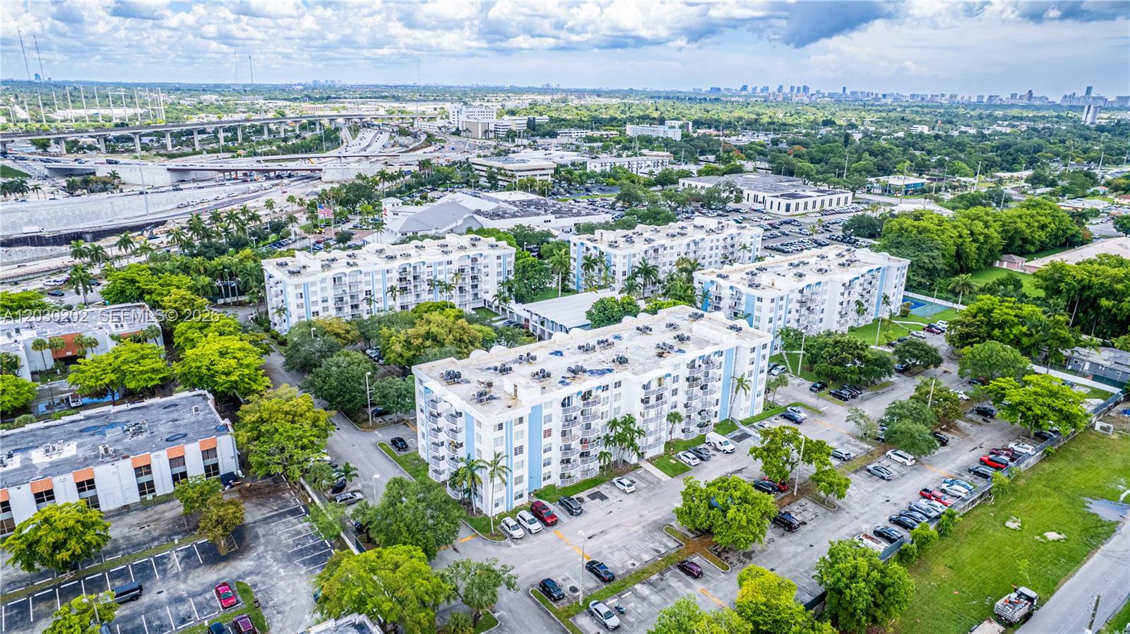 482 NW 165th St Rd # 201 Unit: A-201