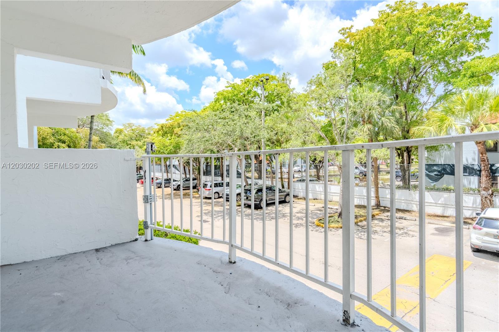 482 NW 165th St Rd # 201 Unit: A-201