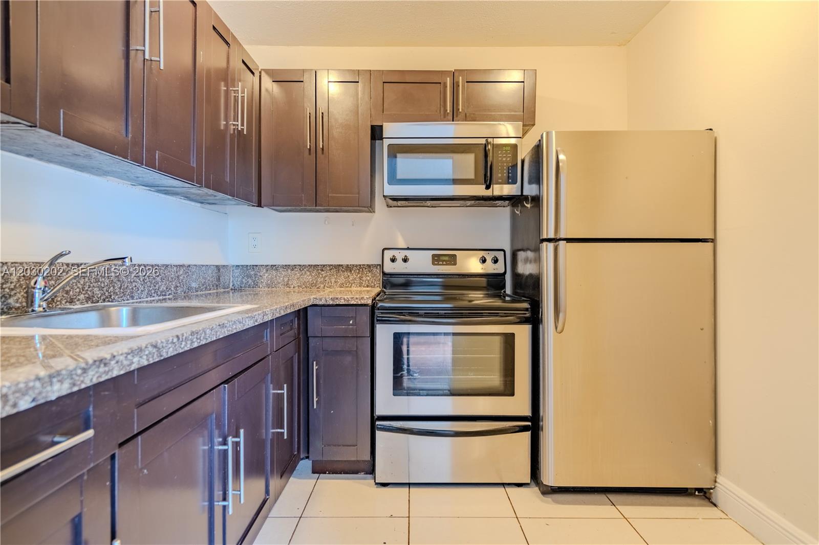 482 NW 165th St Rd # 201 Unit: A-201