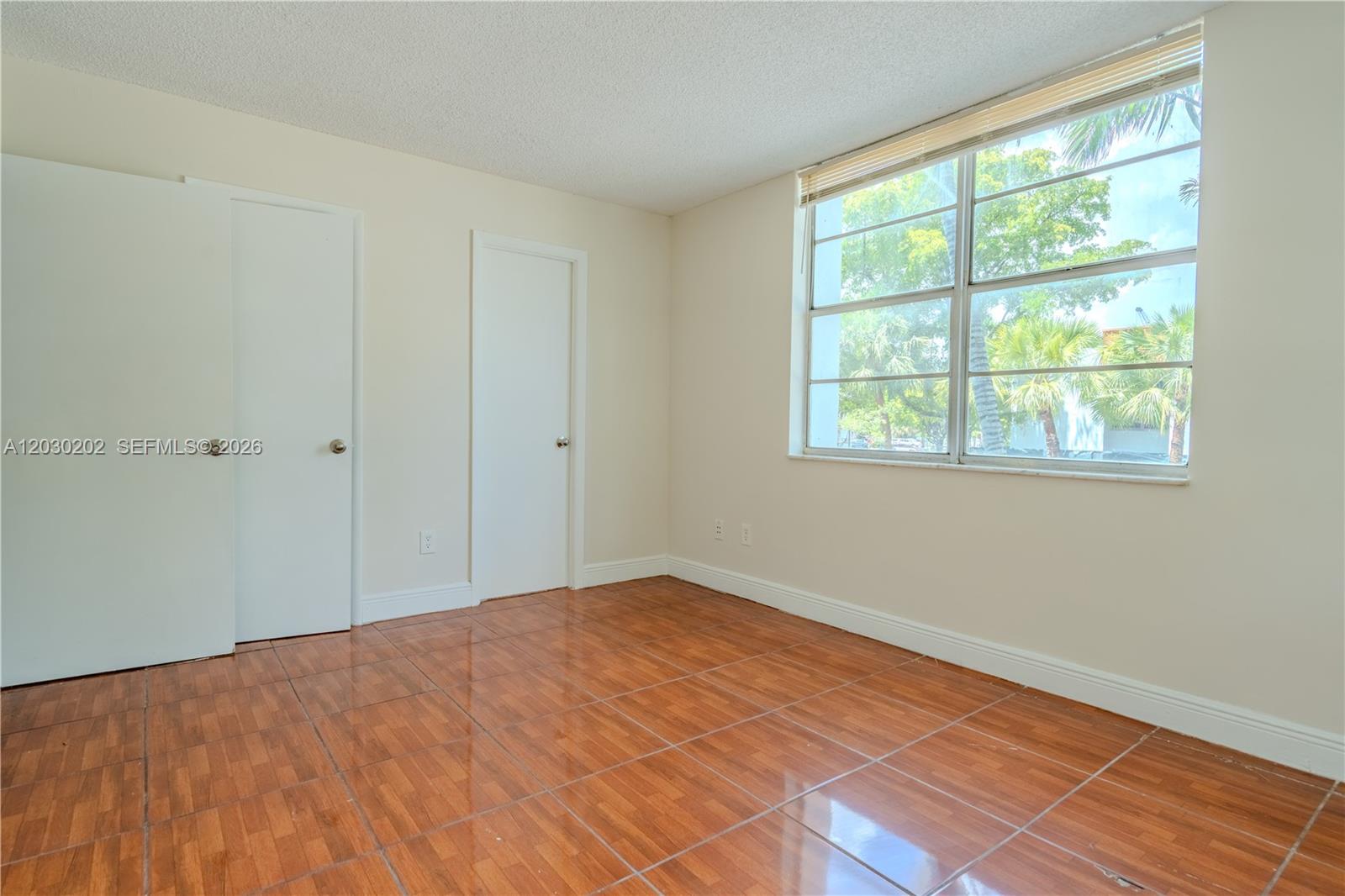 482 NW 165th St Rd # 201 Unit: A-201