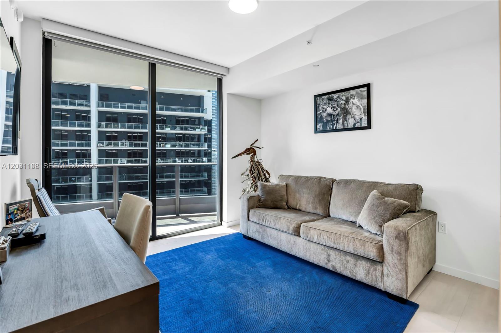 1000 Brickell Plz # 4609