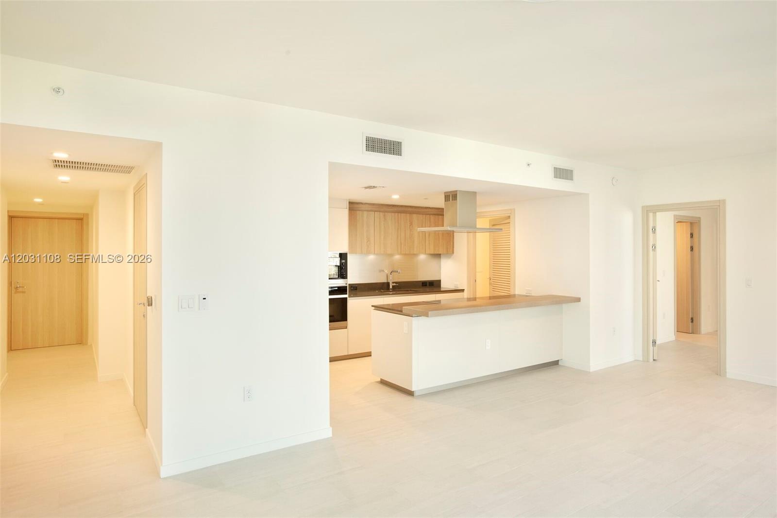 1000 Brickell Plz # 4609