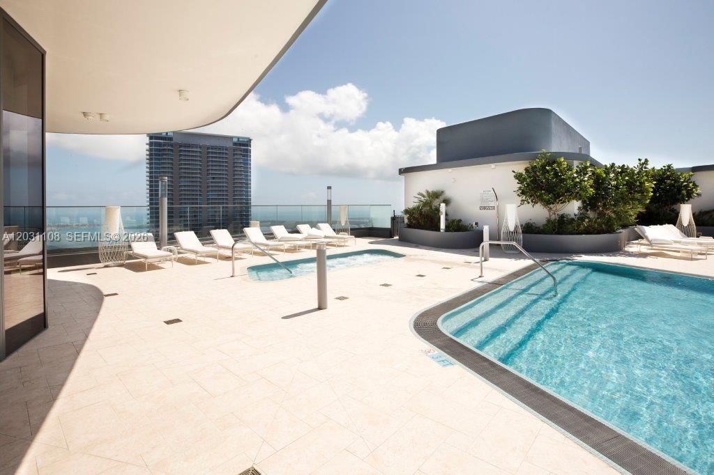 1000 Brickell Plz # 4609