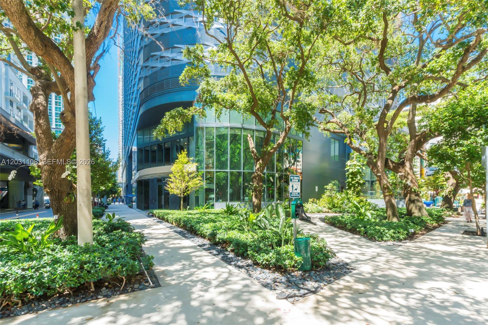 1000 Brickell Plz # 4609