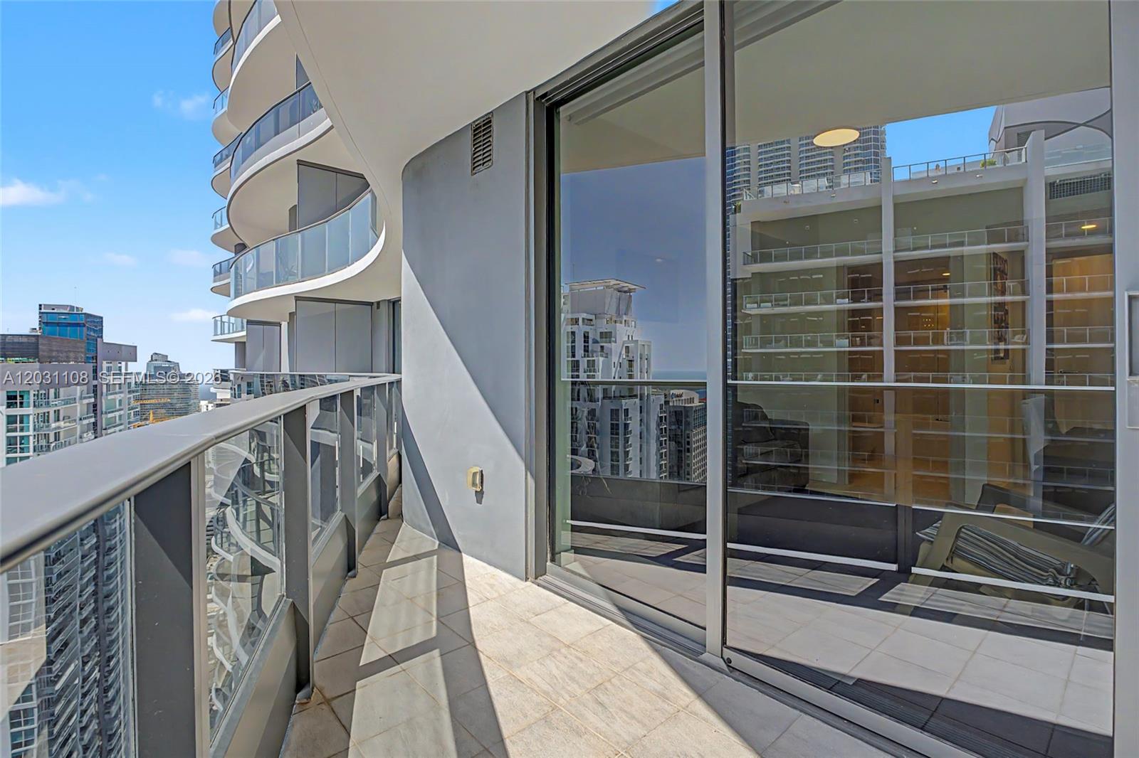1000 Brickell Plz # 4609