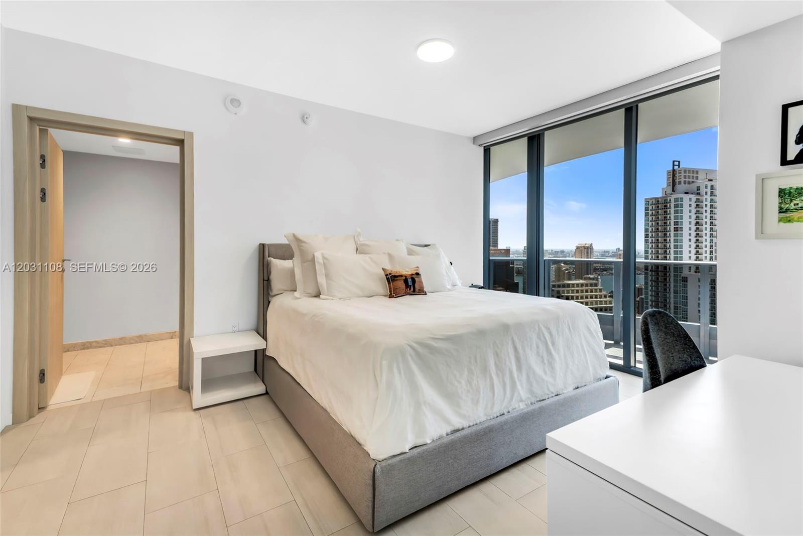 1000 Brickell Plz # 4609