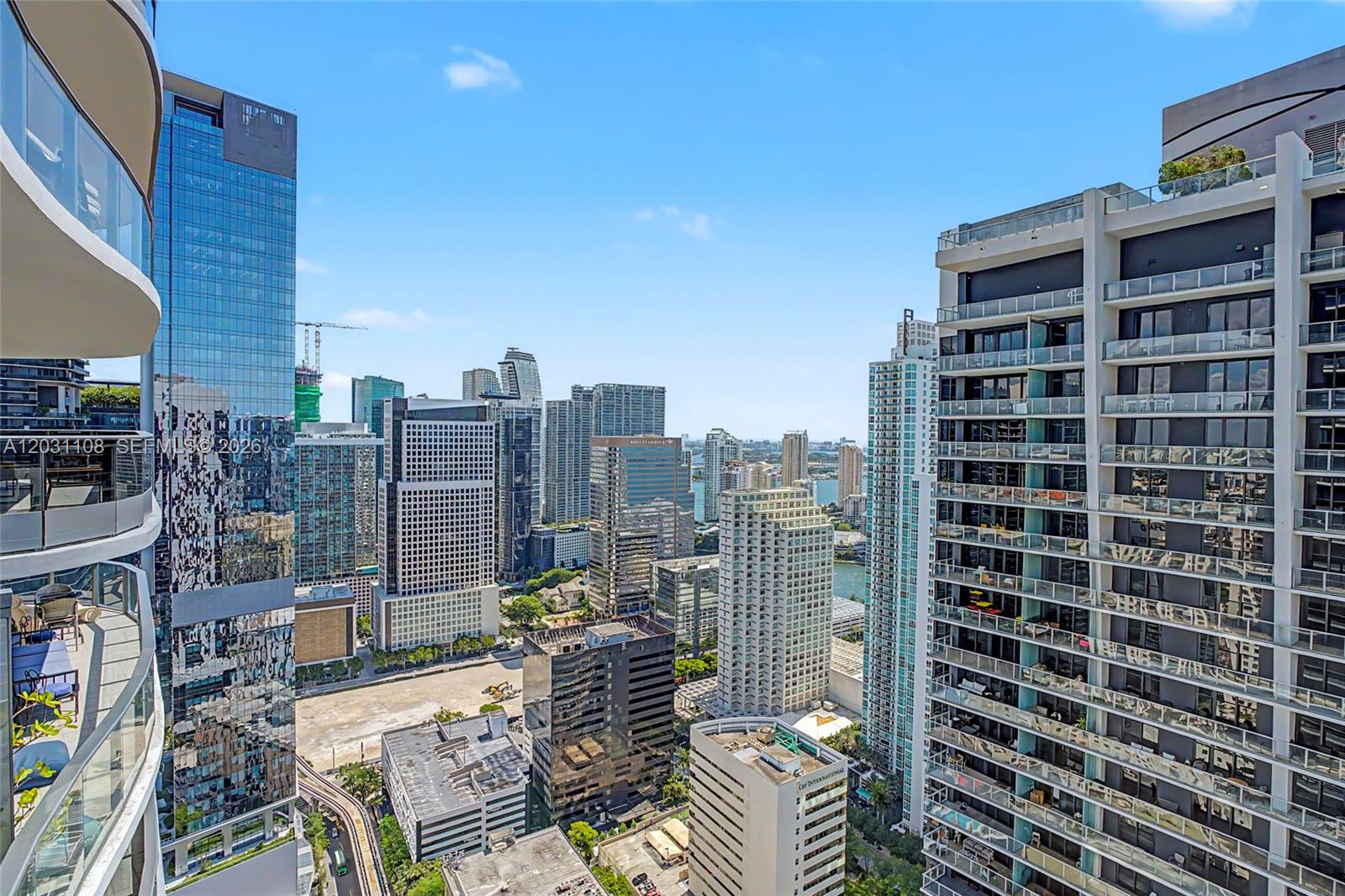 1000 Brickell Plz # 4609