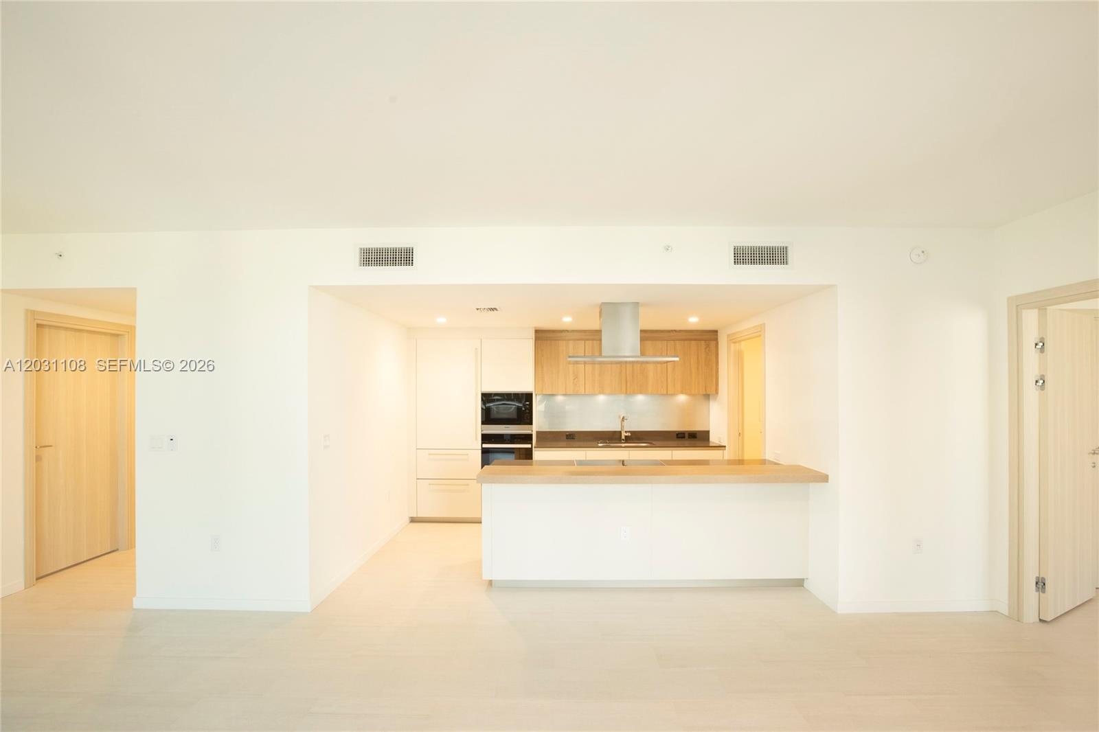 1000 Brickell Plz # 4609