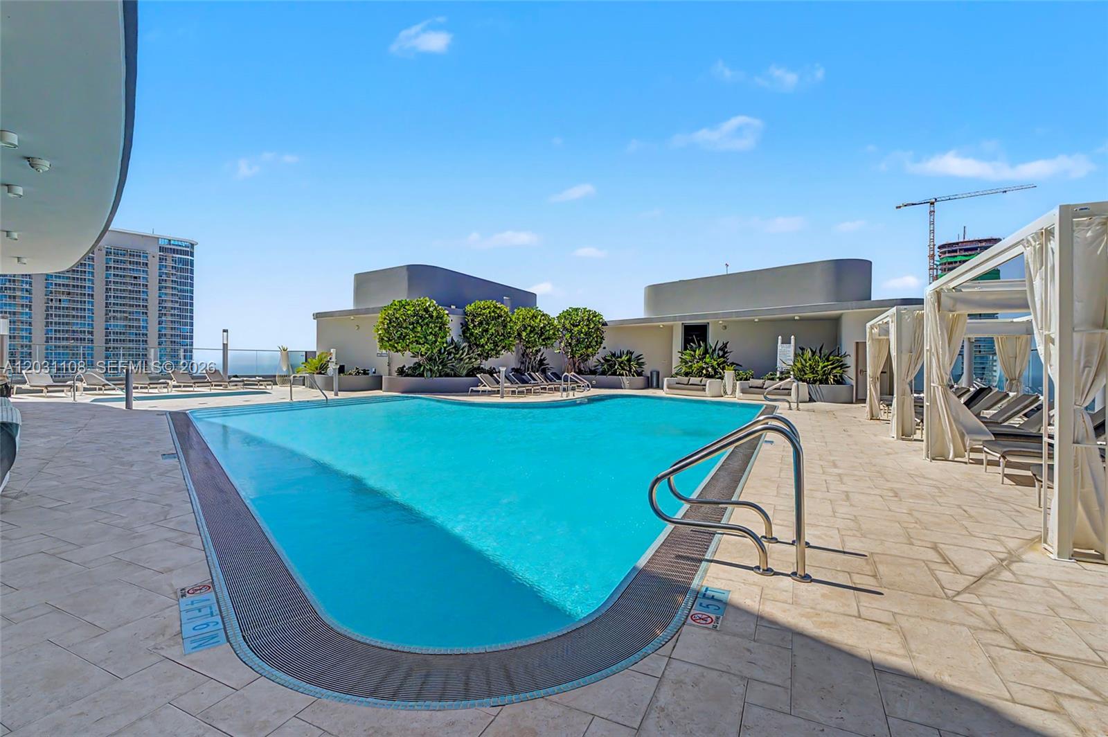 1000 Brickell Plz # 4609