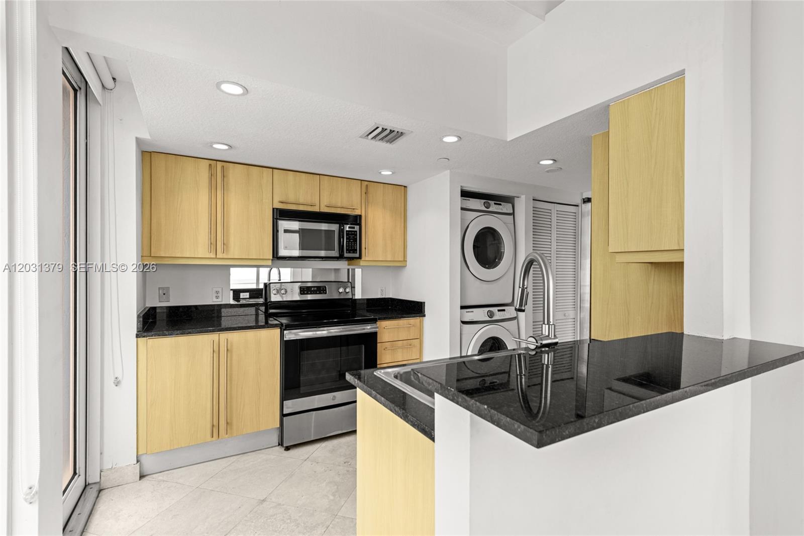 7600 Collins Ave # 1210