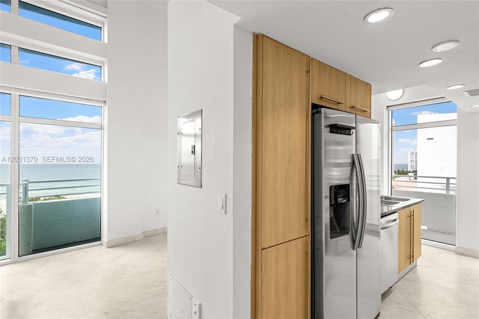 7600 Collins Ave # 1210