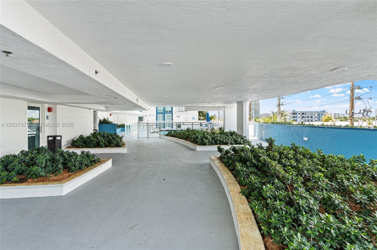 7600 Collins Ave # 1210