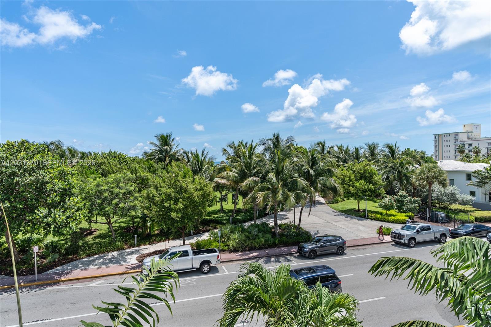 7600 Collins Ave # 1210