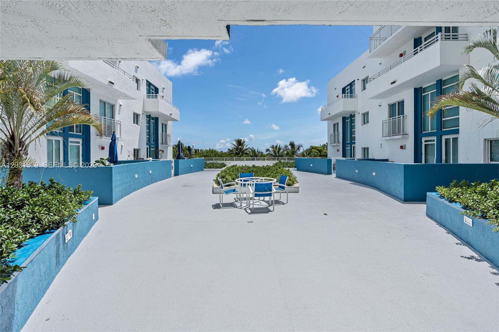 7600 Collins Ave # 1210