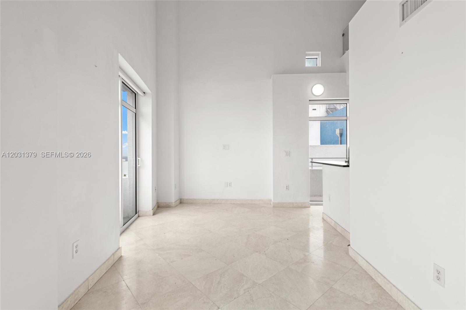 7600 Collins Ave # 1210