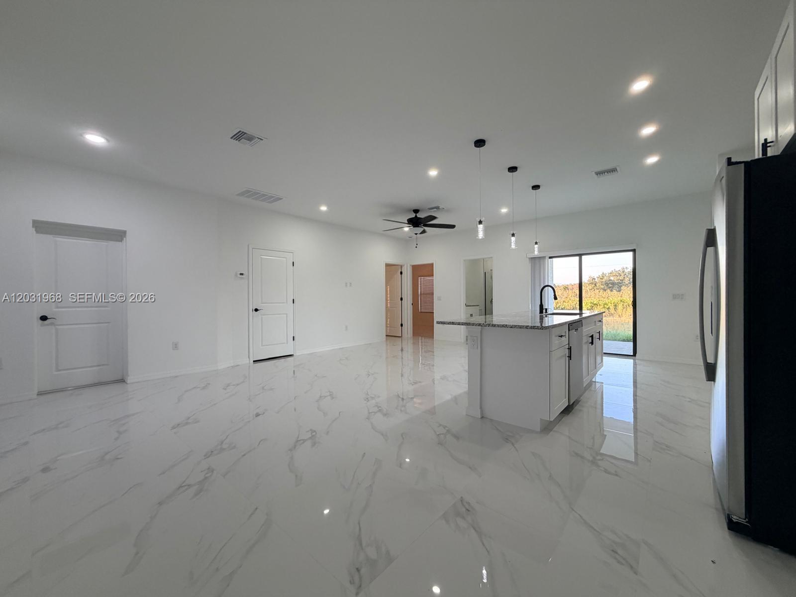 2706 72nd St W
