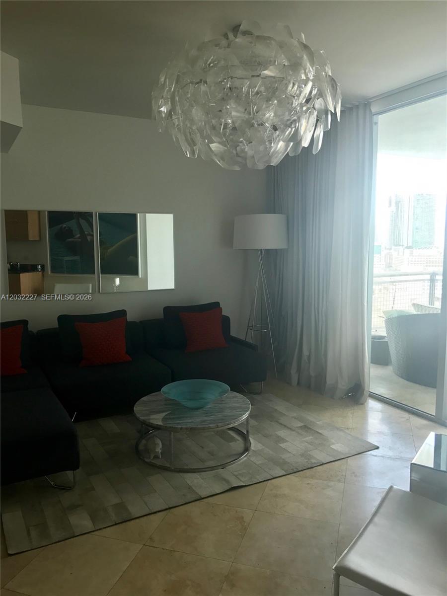 350 S Miami Ave Unit: 2511