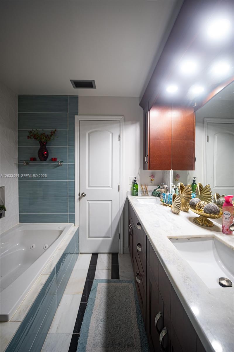 8521 NW 53rd St # 0