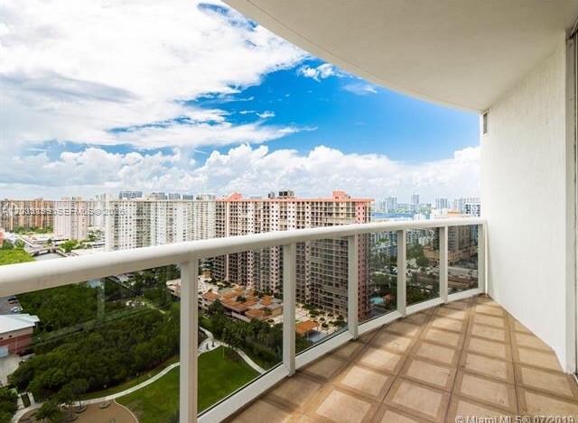 17201 Collins Ave # 2209