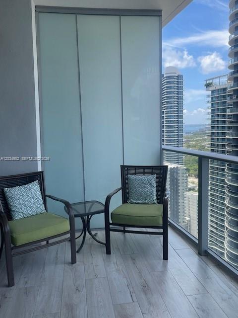 1010 Brickell Ave # 3810