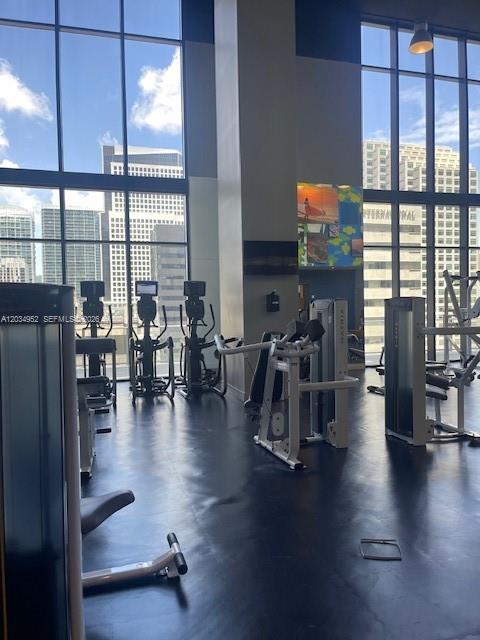 1010 Brickell Ave # 3810
